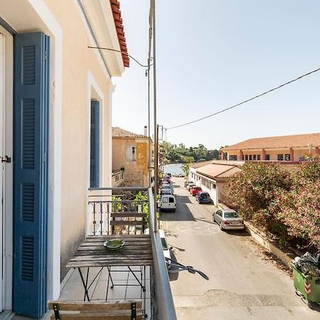 Traditional House At Koroni Near Beach Exterior foto
